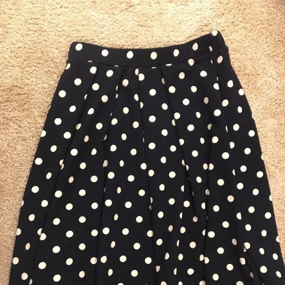 Le Lis Short Pleated Full Skirt Size L Navy/Ivory - Picture 3 of 4